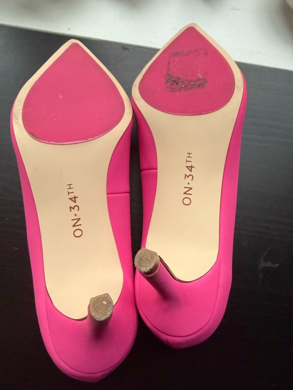 Women's Pointed-Toe Hot Pink Stiletto Pumps - Picture 8 of 14